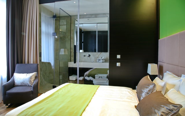 Maccani Luxury Suites Apartments
