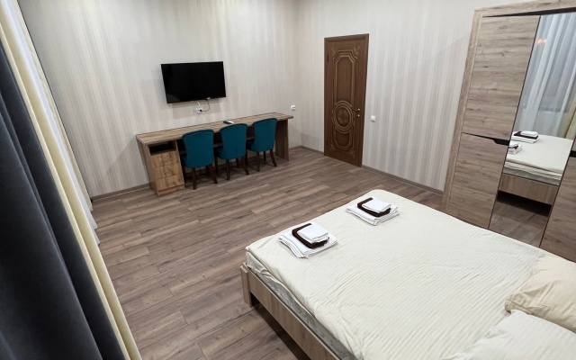 Отель Фараон