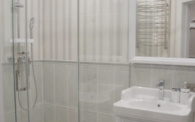 U ozera Flat