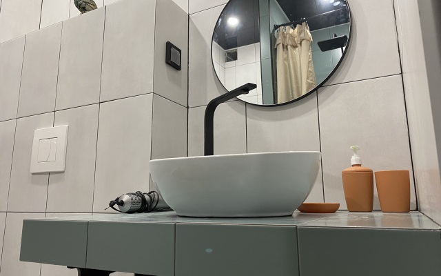 Студия в центре около УдГУ, стадиона Зенит, Арена