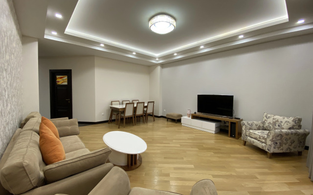 Квартира 4-я квартира на улице Каджазнуни QA444