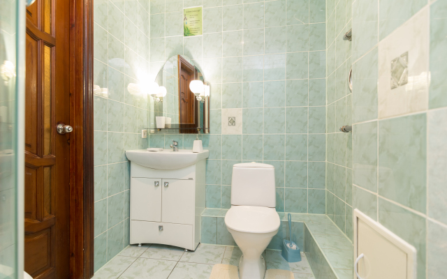 Апартаменты двухкомнатные в центре на ул.Горького 152. Сова-Дом