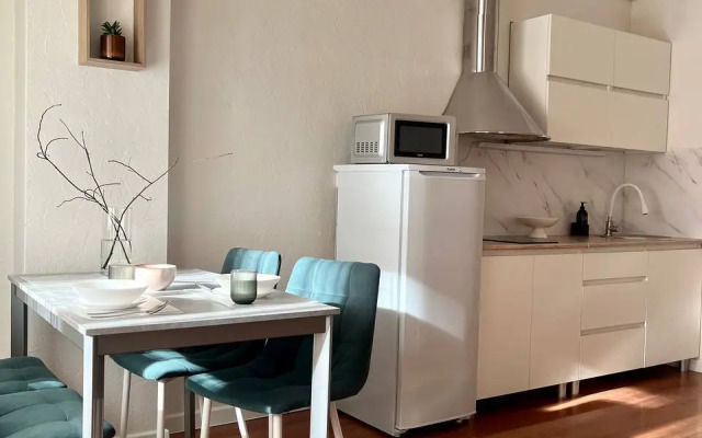 Na Ulitse Baykalskaya 107A/1 Flat