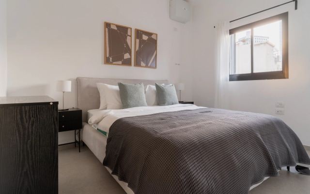 Blueground at Lev Hair ID38 Apartments