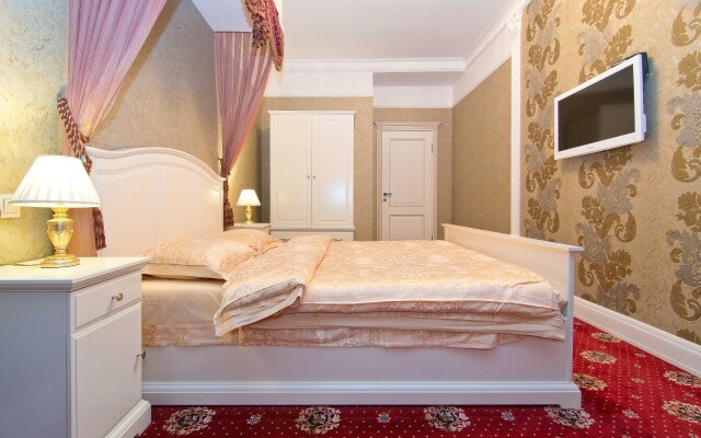 Two Bedroom Deluxe In Minsk Center Apartments