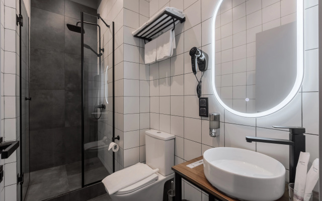 Seven Hills Brestskaya Hotel