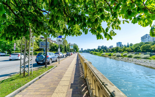 Novaya Dvukhkomnatnaya Tsentr Flat