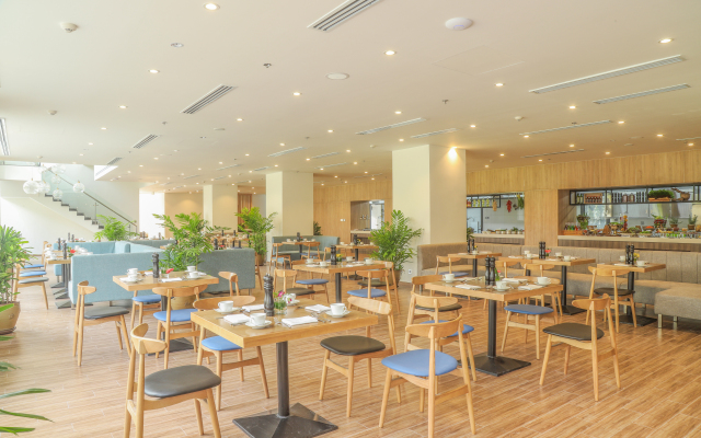 Leisure Inn Cocobay Da nang Hotel