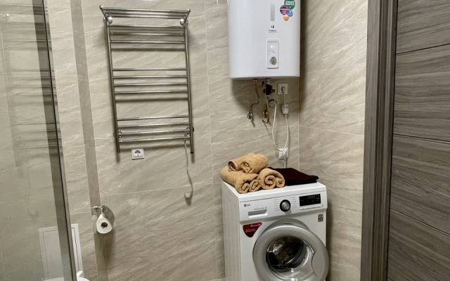 Апартаменты в доме бизнес-класса с видом на Золотой Мост