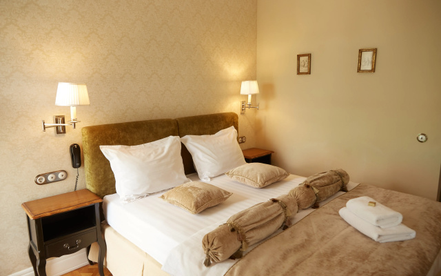 Butik Otel' 1881