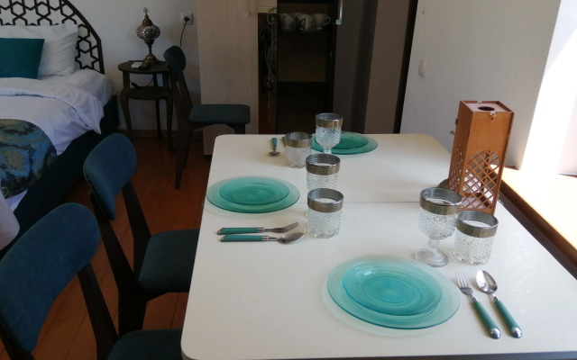 Na Krasnoflotskoy Flat