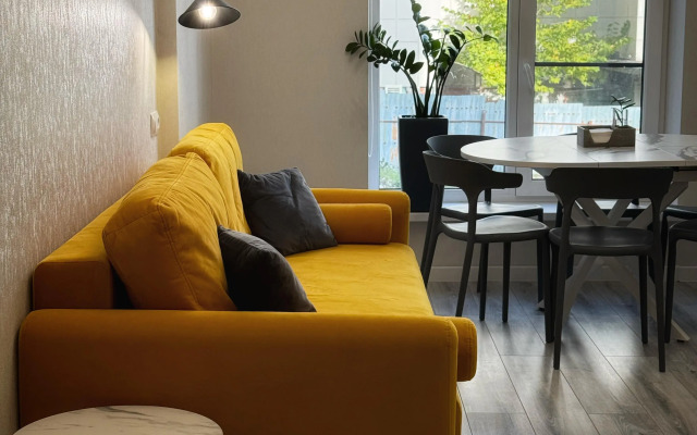 Dvukhurovnevye V 3 Minutakh Ot Morya Apartment
