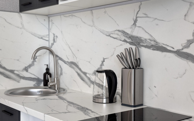 Studiya dlya dvoikh s balkonom ot Slavno Apartments