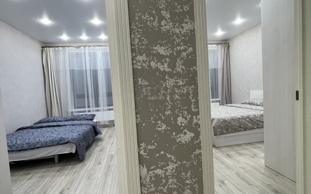 Trekhkomnatnaya Prostornaya Flat