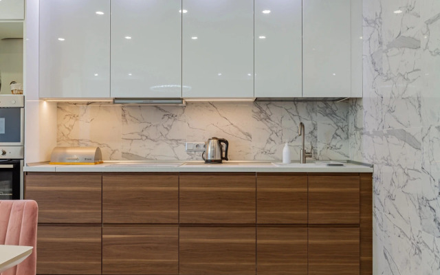 Na Beregu Reki Kazanka Flat
