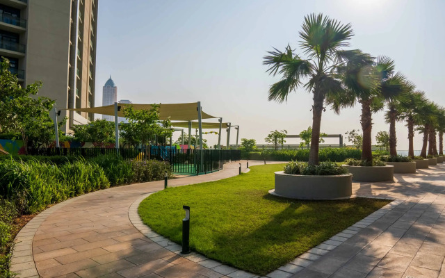 Knokey Aykon City Apartments