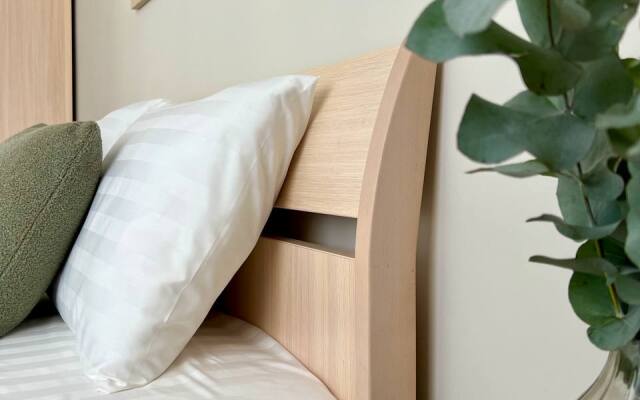 Merino Home Aura Flat