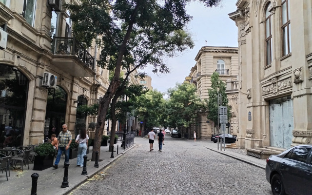 Paradise in Nizami street Apart-hotel
