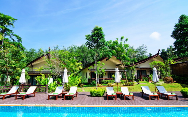 Курортный отель Aonang Phu Petra Resort