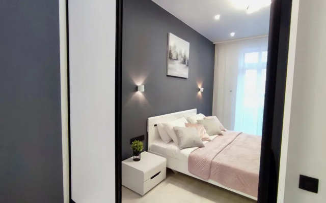 2kh Komnatnye Apartamenty Kranzdeluxe White 1