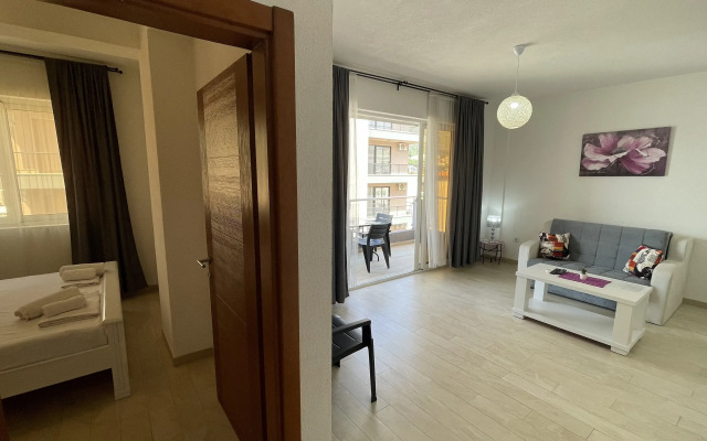 Elma Apartment Hotel