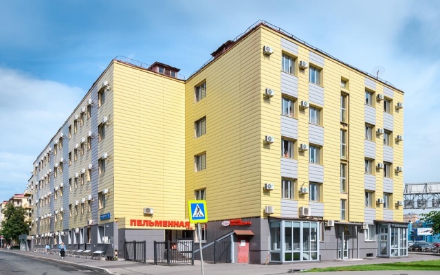 Na Avtozavodskoj 19 1 Apartments