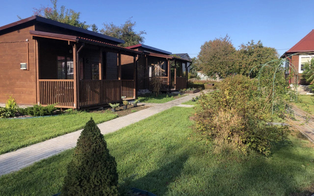 Domik U Ozera Bungalow