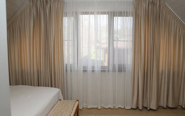 Частный дом Двухэтажный барнхаус с видом на горы