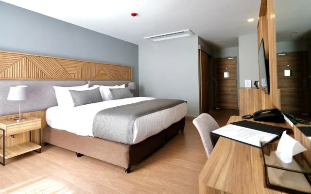 Отель Canalis Suvarnabhumi Airport Hotel