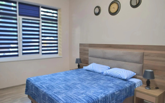 Delfin Apartments
