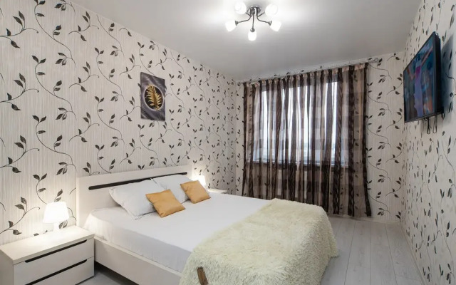 Квартира от компании Хоум Отель на Ново- Садовой 106Г