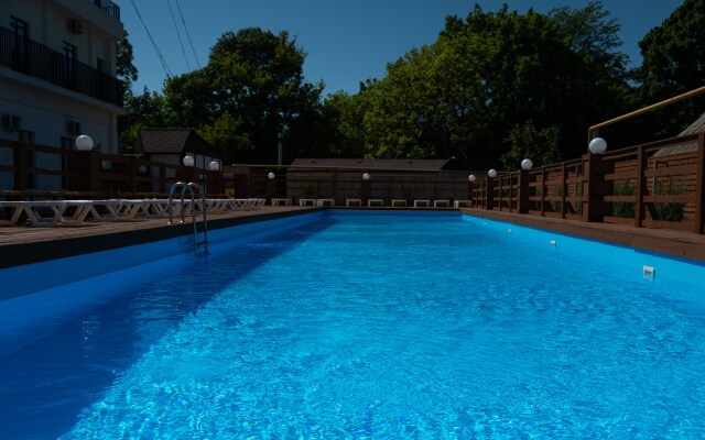 Avgustin Hotel