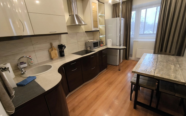 Bolshaya dvushka ryadom s vokzalom Flat