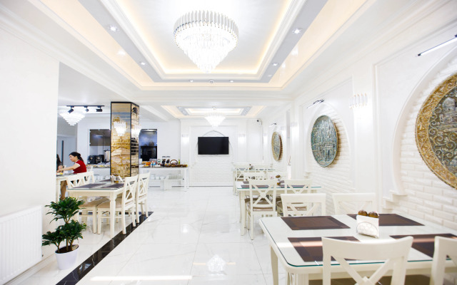 Dali Samarkand Hotel