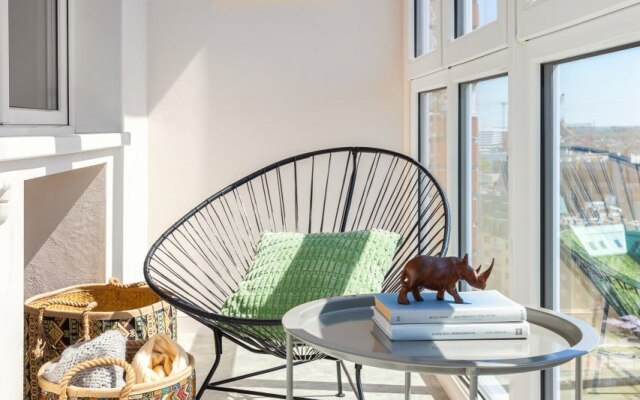 V Rybnoy Derevne Flat