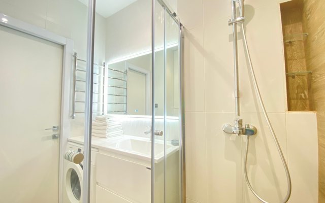 More Kvartir S Panoramnymi Pknami Vid Na Bambukovuyu Roshchu Flat