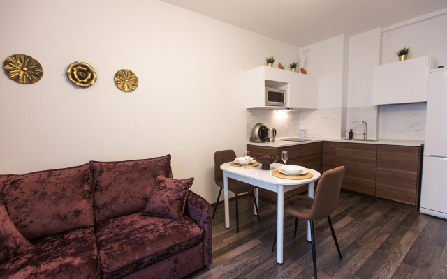 Golden Na Frunzenskoy Apartments