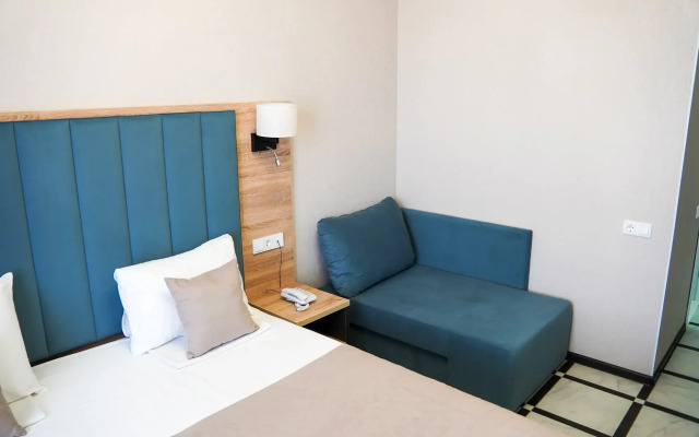 Yason Hotel