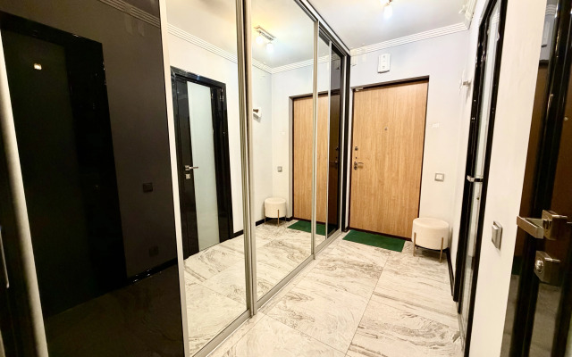 Квартира Лайф Апарт Стильная Евро 2-ка Новорогожская 28