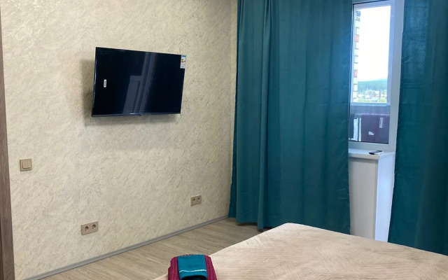 Квартира Красных Коммунаров 1