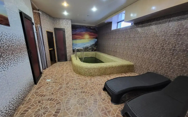 DeLyuks Mini-Hotel