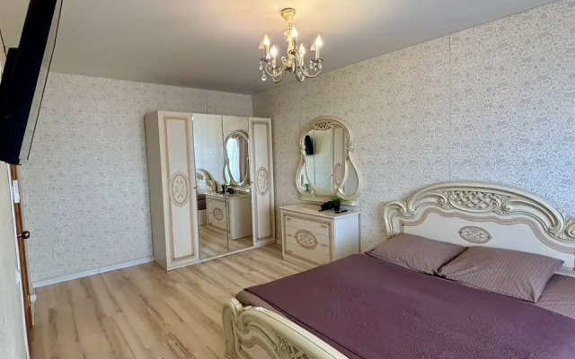 V Tsentralnom Rayone Goroda Flat
