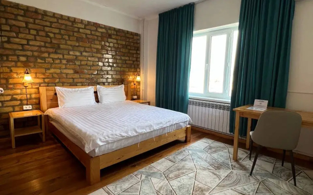 Отель Good Night KG