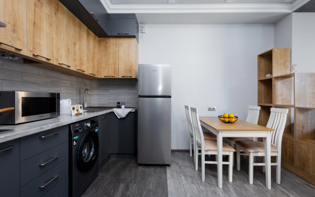 Keygo 0197 Ryadom S Parkom Imeni Diany Abgar Apartments