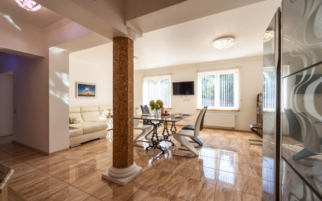Chastnyij dom LovelyHome39 u morya v Baltijske Private house