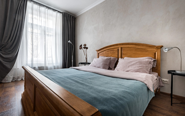 Апартаменты Трехкомнатный лофт в центе