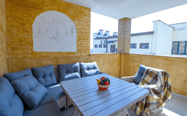 On Buzand Str. 13-109/1 Apartments