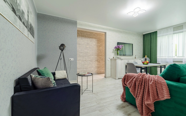 S Sovremennym Remontom Flat