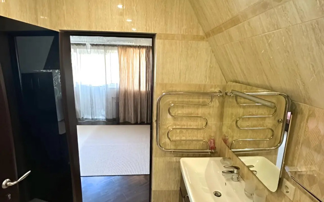 Kottedzh Elling na Beregu Morya Private House