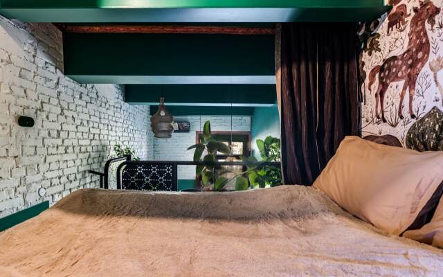 Loft  Juzz and Absinthe
